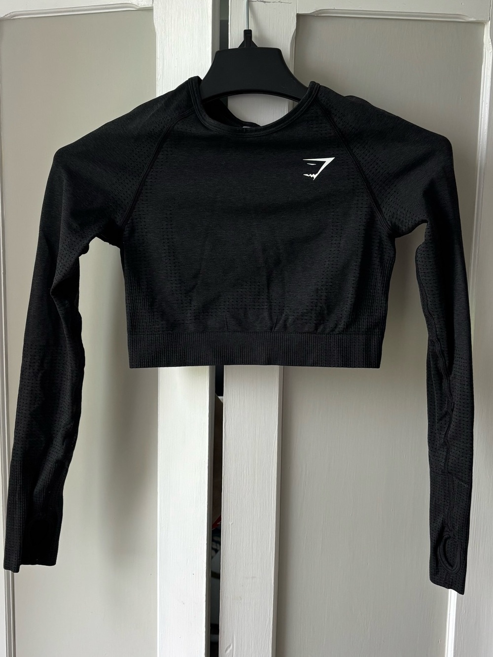Gymshark Women’s Small Long Sleeve Cropped Workout Top